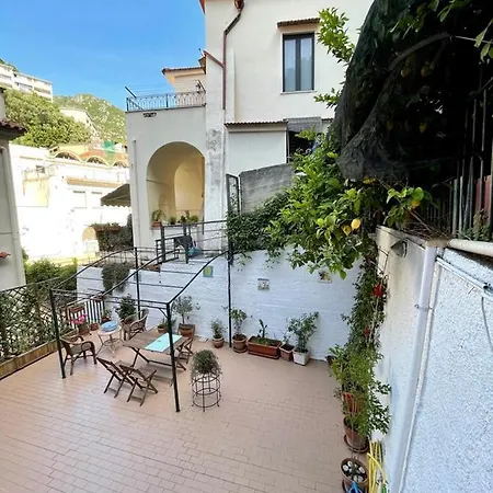 Casa Di Nicola Holiday home *
